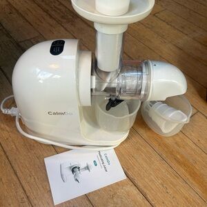 CalmDo Masticating Juicer Slow Extractor Cold Press Juicer E3C Clean Works